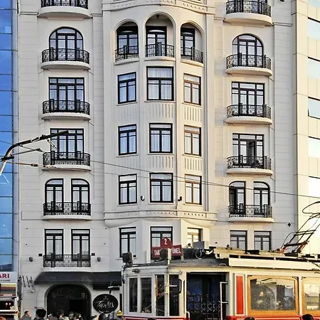 Taxim Hill 4*