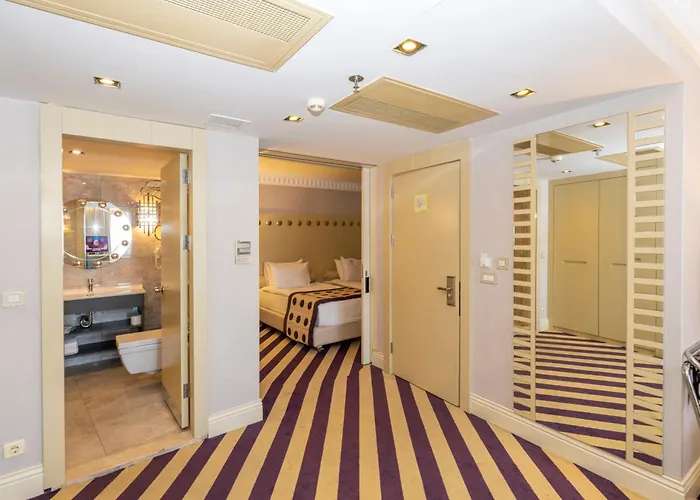 تقسيم هل فندق 4*