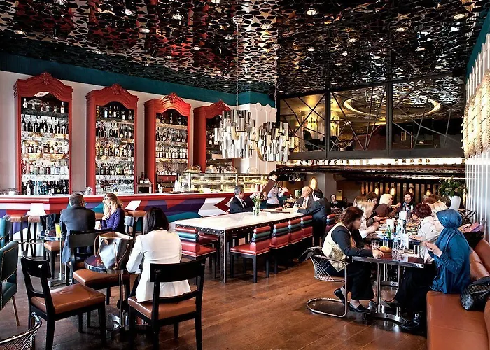 تقسيم هل فندق