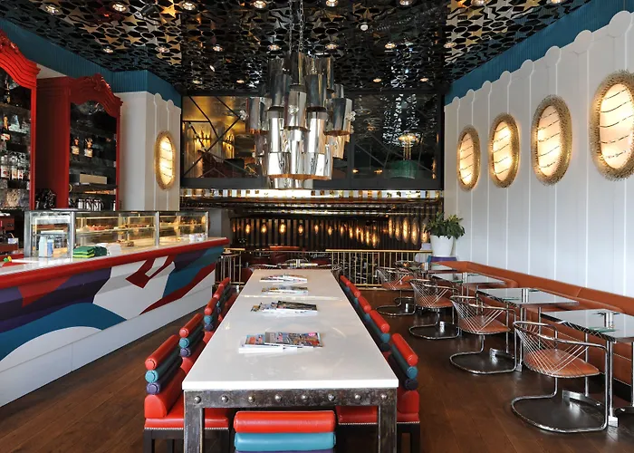 تقسيم هل فندق