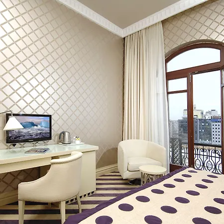 塔克西姆山顶酒店 4*