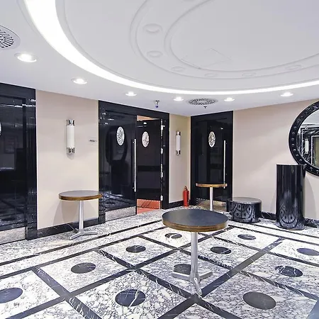 酒店 塔克西姆山顶酒店 4*